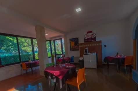 Paradise Beb Джовинацо Екстериор снимка